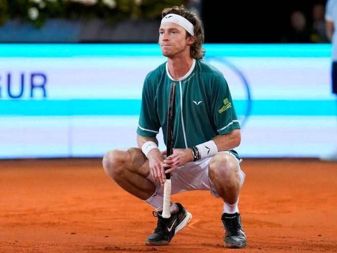 也体现了俱 也体现了俱