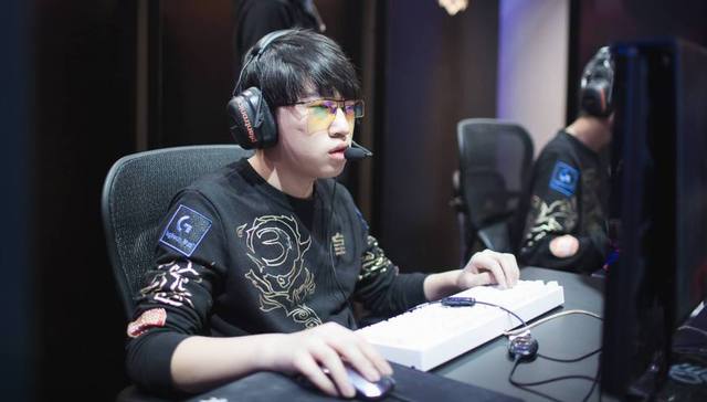 不久前举行 不久前举行